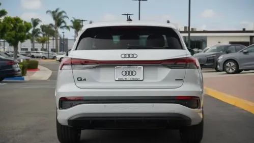 2025 Audi Q4 e-tron WA1MUBFZ4SP042358