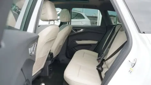 2025 Audi Q4 e-tron WA1MUBFZ4SP042358