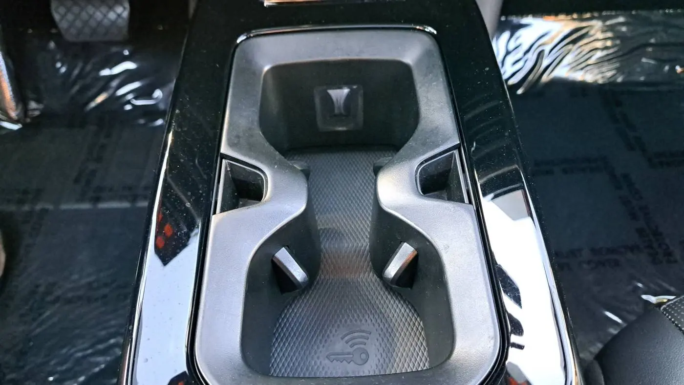 2021 Volkswagen ID.4 WVGUNPE24MP066565
