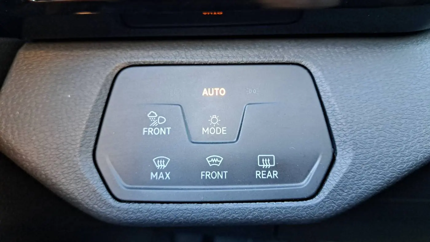 2021 Volkswagen ID.4 WVGUNPE24MP066565