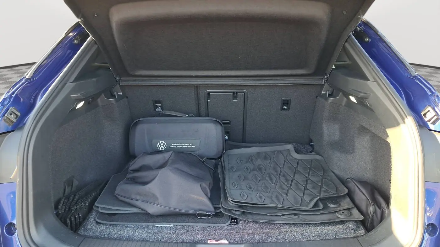 2021 Volkswagen ID.4 WVGUNPE24MP066565