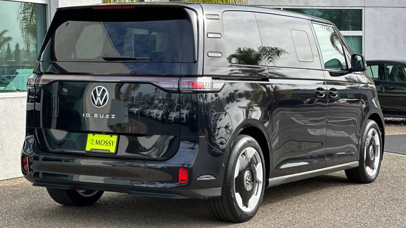 2025 Volkswagen ID.Buzz WVGAWVEB3SH019653