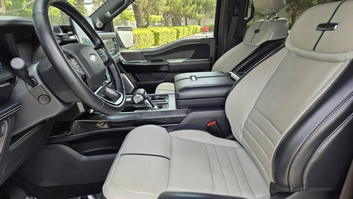 2022 Ford F-150 Lightning 1FT6W1EV2NWG10960