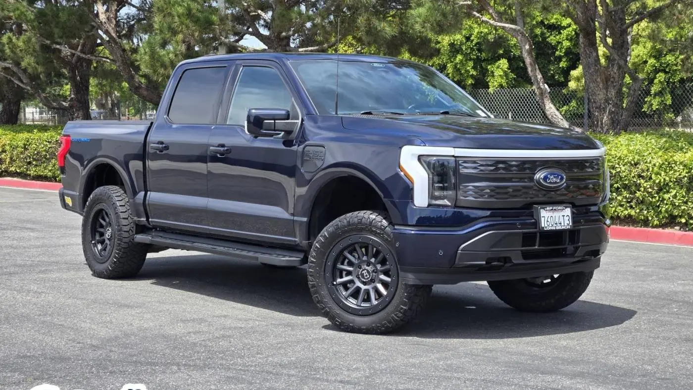 2022 Ford F-150 Lightning 1FT6W1EV2NWG10960