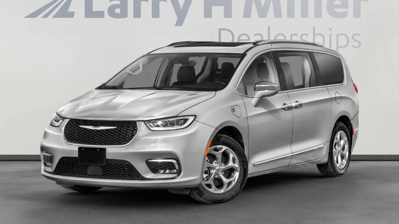 2022 Chrysler Pacifica 2C4RC1L75NR124212