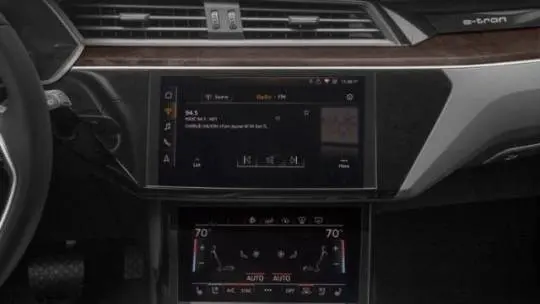 2019 Audi e-tron WA1VAAGE9KB006729