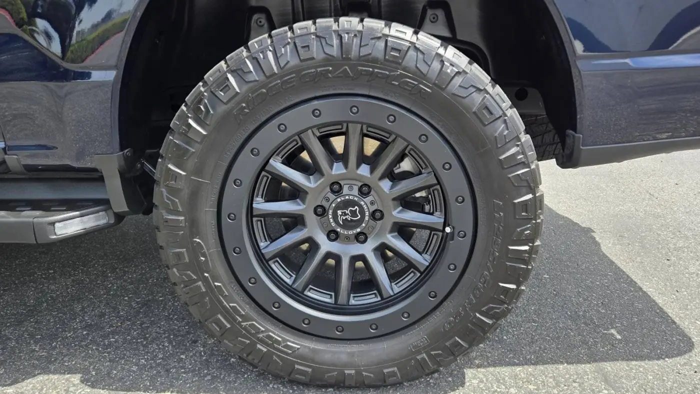 2022 Ford F-150 Lightning 1FT6W1EV2NWG10960