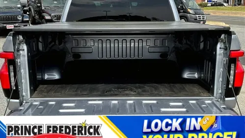 2022 Ford F-150 Lightning 1FTVW1EL8NWG02081