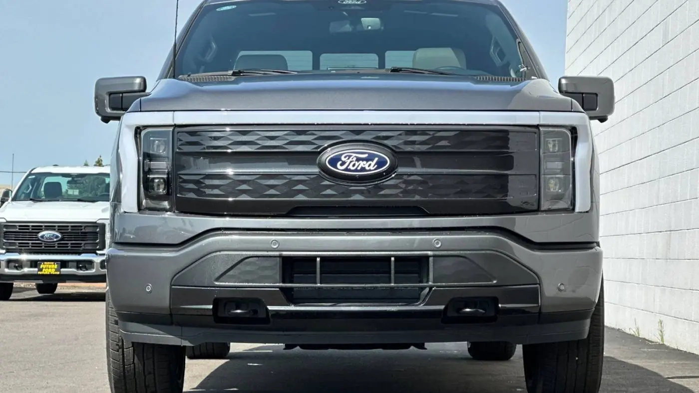 2025 Ford F-150 Lightning 1FT6W7L75SWG05139