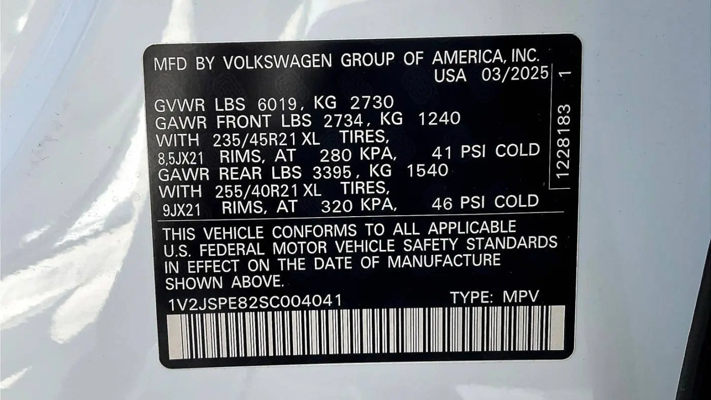 2025 Volkswagen ID.4 1V2JSPE82SC004041