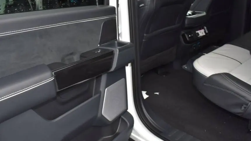 2025 Ford F-150 Lightning 1FT6W7L72SWG03929