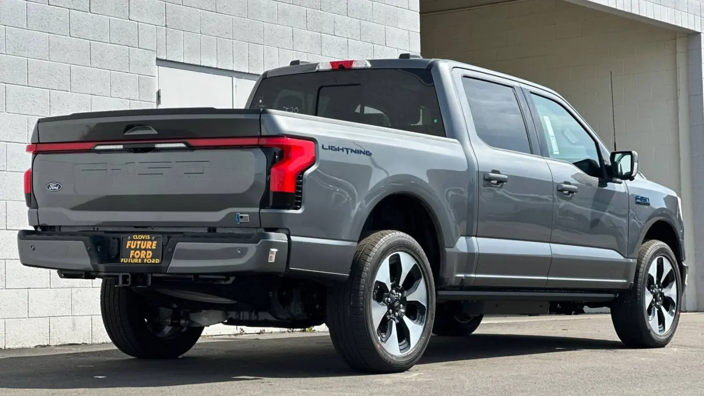 2025 Ford F-150 Lightning 1FT6W7L75SWG05139