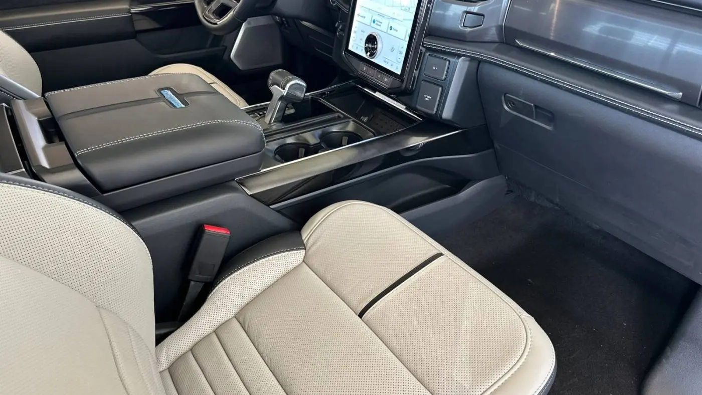 2025 Ford F-150 Lightning 1FT6W7L75SWG05139