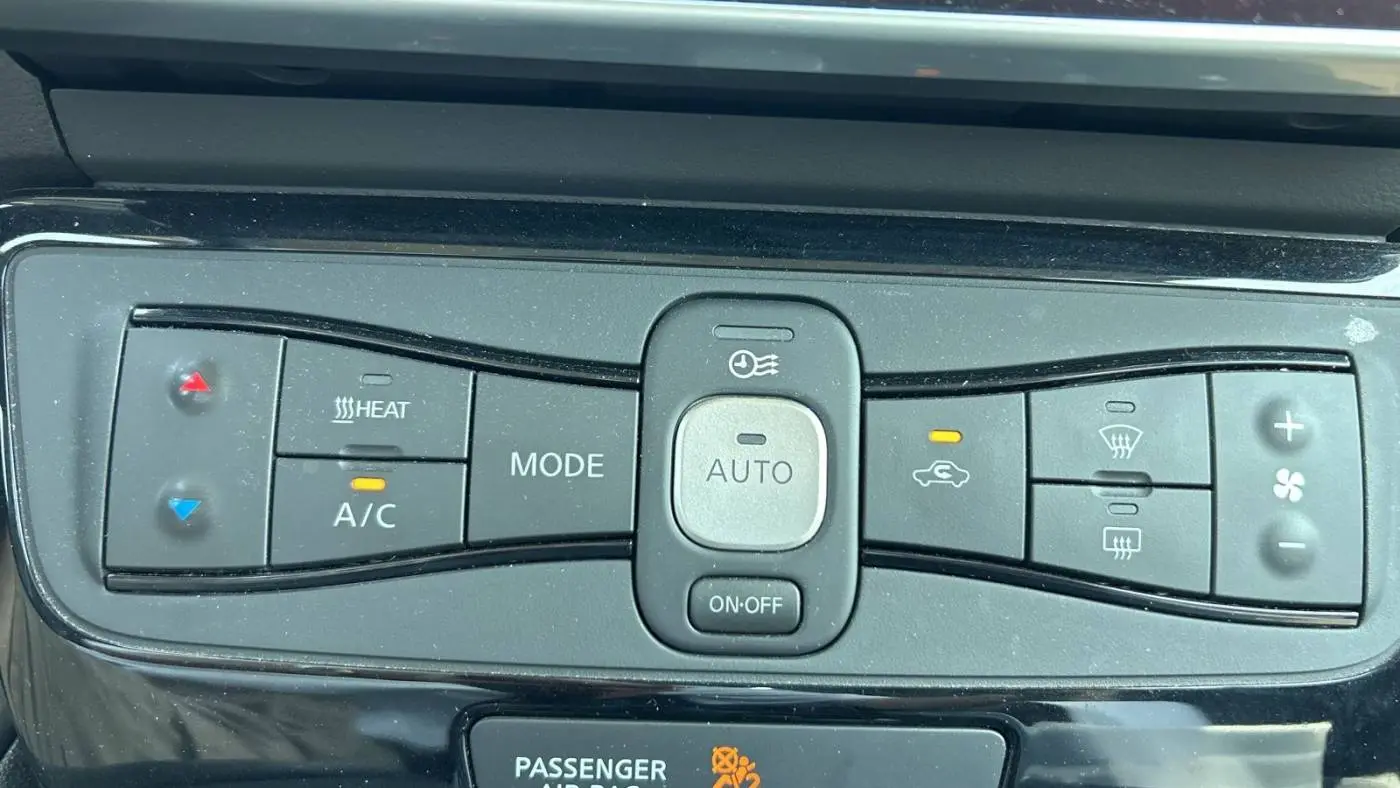 2021 Nissan LEAF 1N4BZ1DVXMC554280