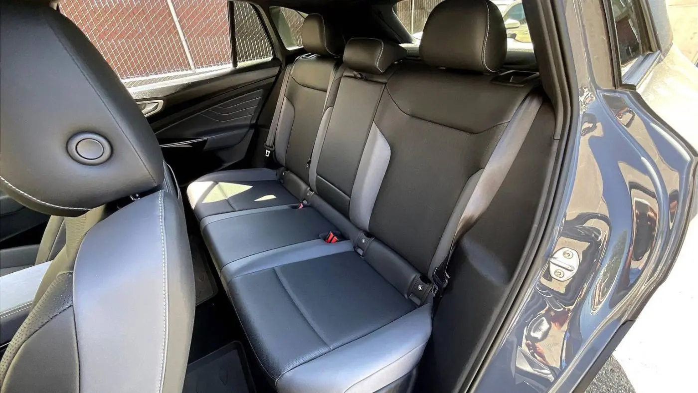 2023 Volkswagen ID.4 1V25MPE81PC018113