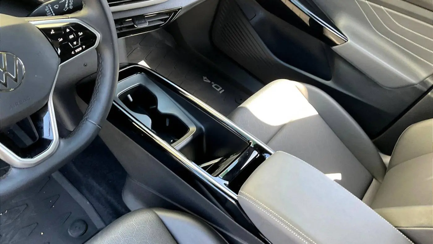 2023 Volkswagen ID.4 1V25MPE81PC018113