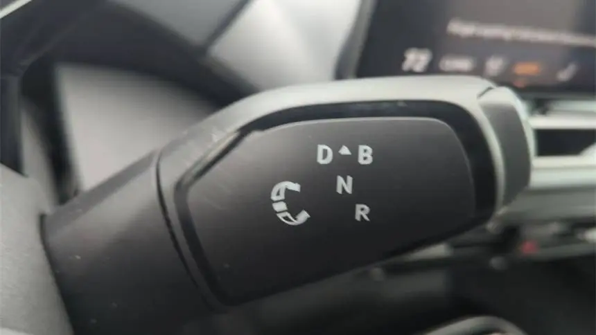 2025 Volkswagen ID.4 1V2DSPE84SC002658