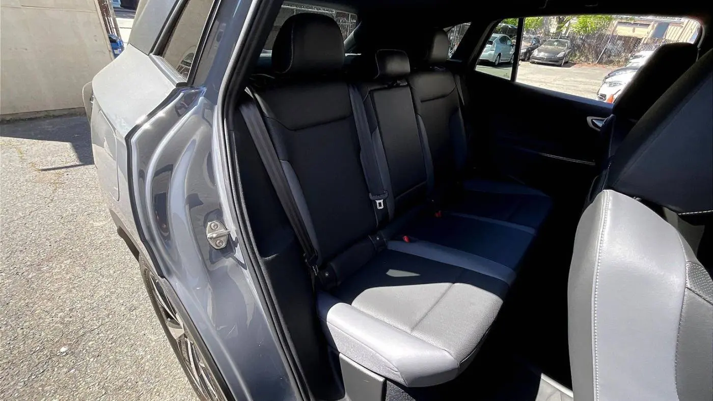 2023 Volkswagen ID.4 1V25MPE81PC018113
