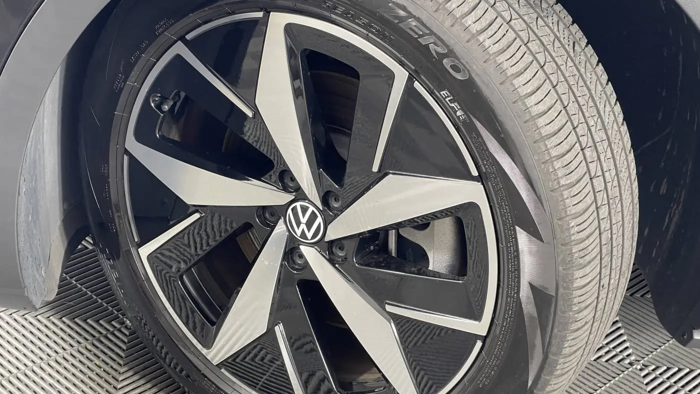 2023 Volkswagen ID.4 1V25MPE8XPC032432