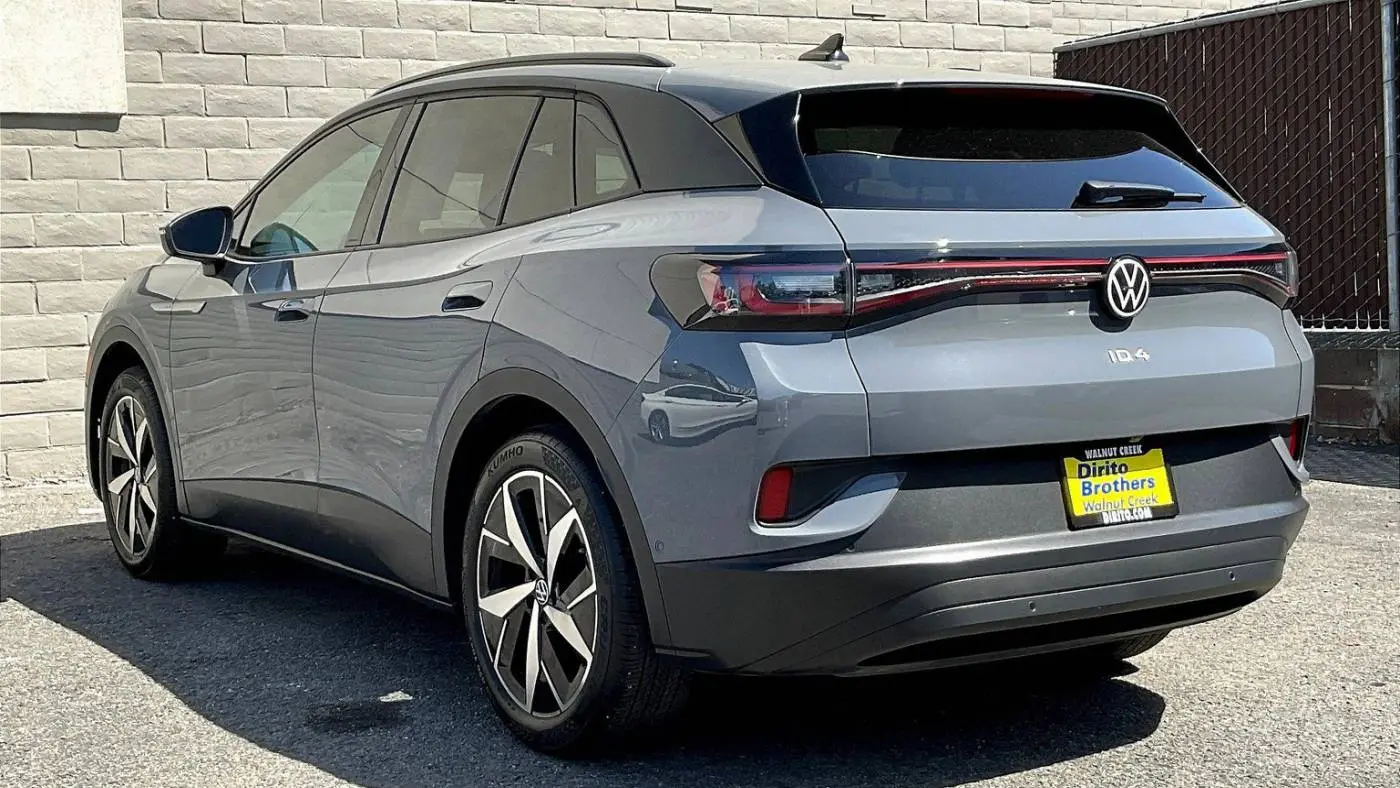 2023 Volkswagen ID.4 1V25MPE81PC018113