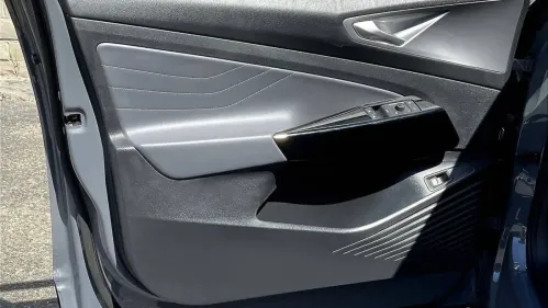2023 Volkswagen ID.4 1V25MPE81PC018113