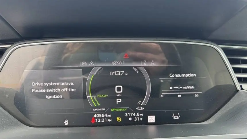2022 Audi e-tron WA1LAAGE6NB006439