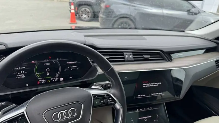 2022 Audi e-tron WA1LAAGE6NB006439