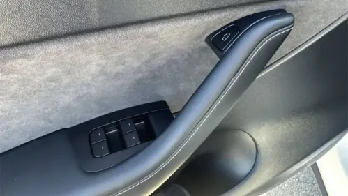2022 Tesla Model Y 7SAYGDEF0NF486632