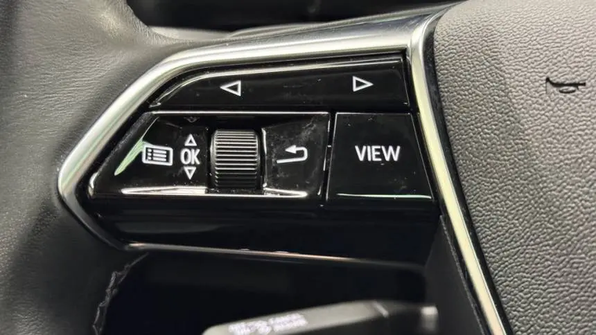 2022 Audi e-tron WA11ABGE7NB023280