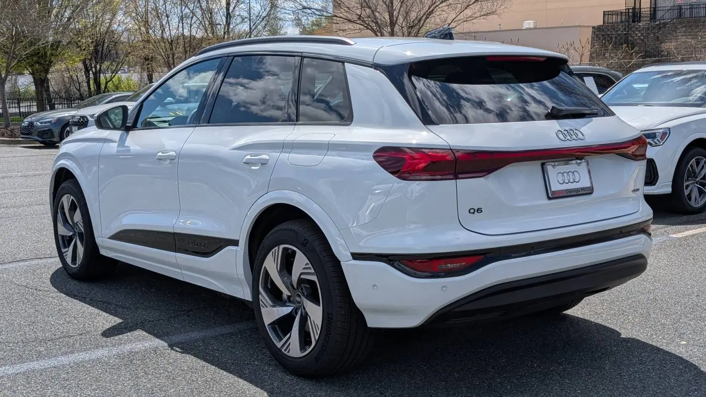 2025 Audi Q6 e-tron WA124BGF0SA034644