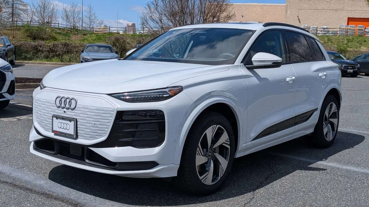 2025 Audi Q6 e-tron WA124BGF0SA034644