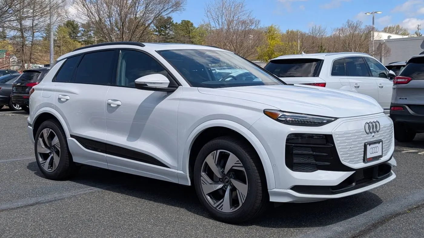 2025 Audi Q6 e-tron WA124BGF0SA034644
