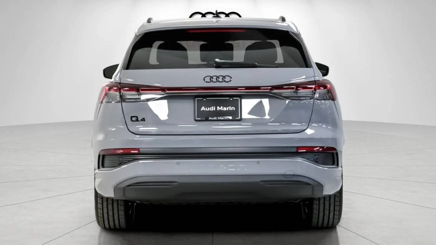 2025 Audi Q4 e-tron WA1A5BFZ8SP043898