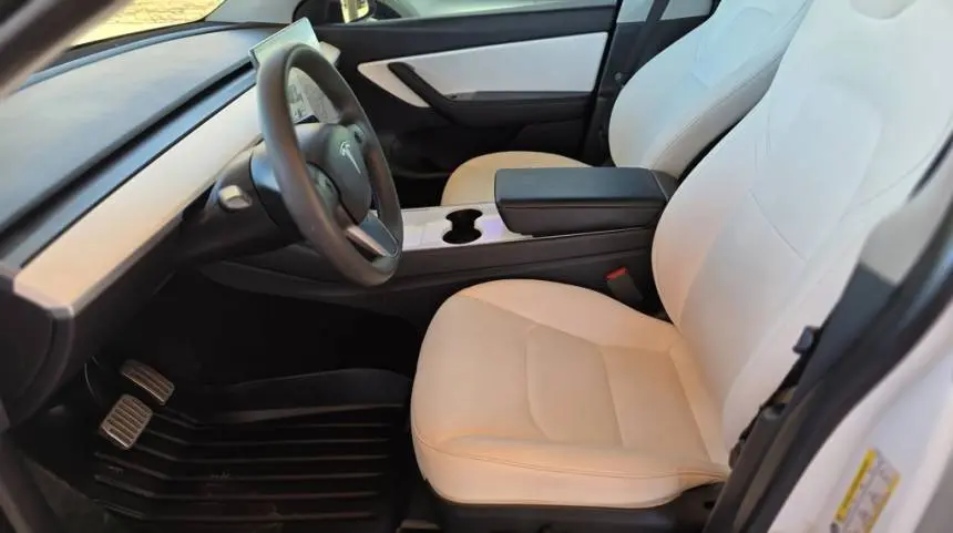 2020 Tesla Model Y 5YJYGDEEXLF021339