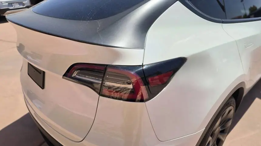 2020 Tesla Model Y 5YJYGDEEXLF021339