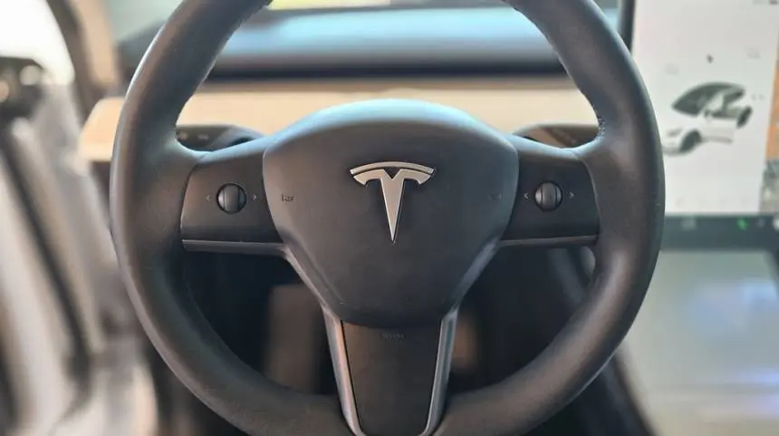 2020 Tesla Model Y 5YJYGDEEXLF021339