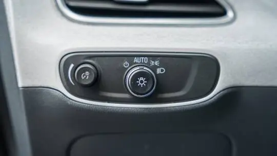 2018 Chevrolet Bolt 1G1FX6S00J4139103