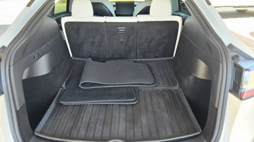 2020 Tesla Model Y 5YJYGDEEXLF021339