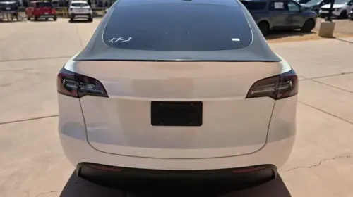 2020 Tesla Model Y 5YJYGDEEXLF021339