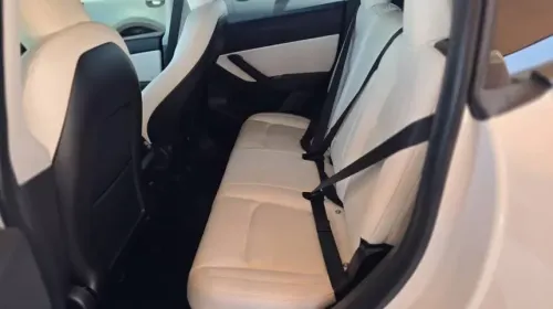 2020 Tesla Model Y 5YJYGDEEXLF021339