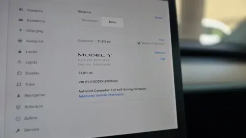 2020 Tesla Model Y 5YJYGDEEXLF021339
