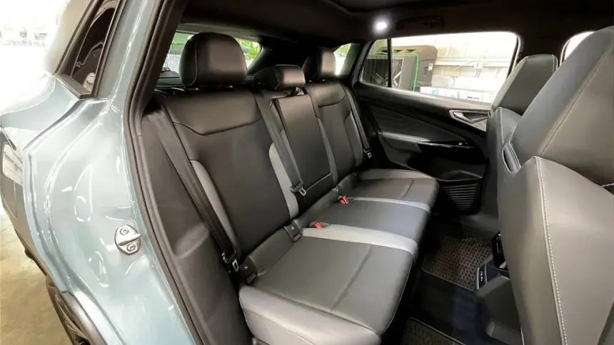 2025 Volkswagen ID.4 1V2VRPE8XSC003636