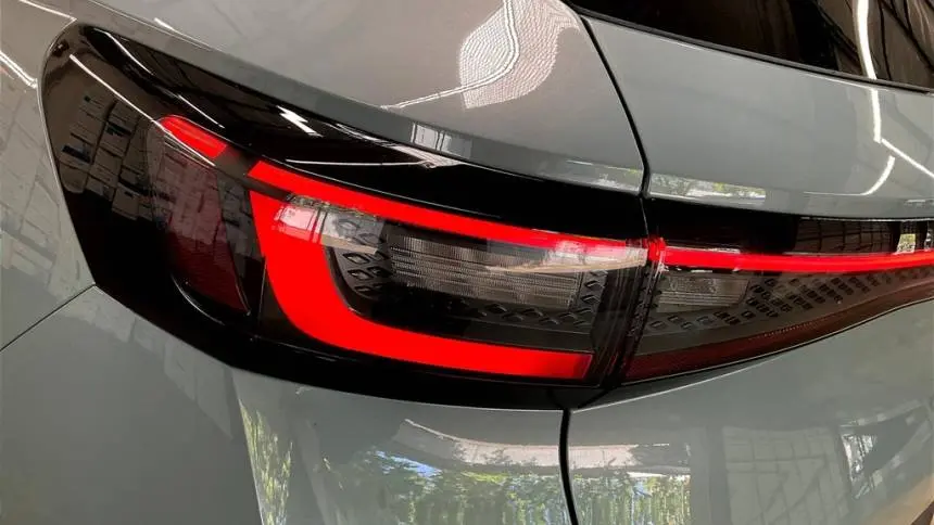 2025 Volkswagen ID.4 1V2VRPE8XSC003636