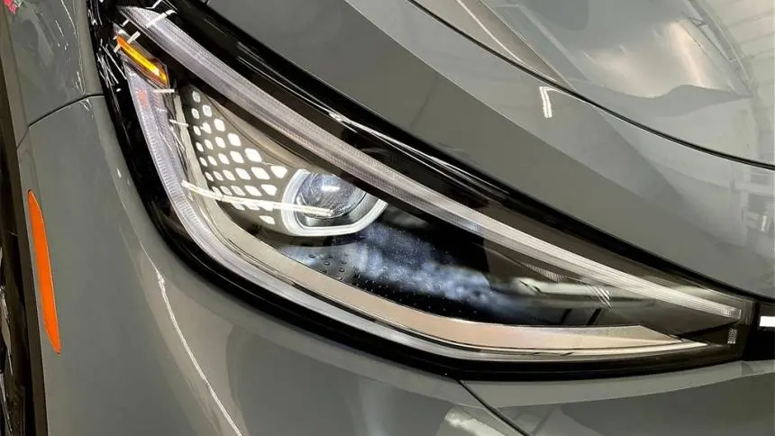 2025 Volkswagen ID.4 1V2VRPE8XSC003636