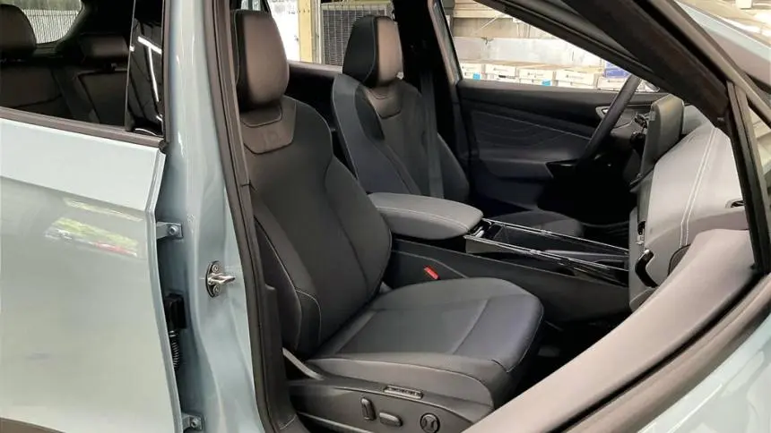 2025 Volkswagen ID.4 1V2WSPE81SC004828