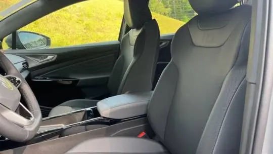 2025 Volkswagen ID.4 1V2VRPE87SC004582