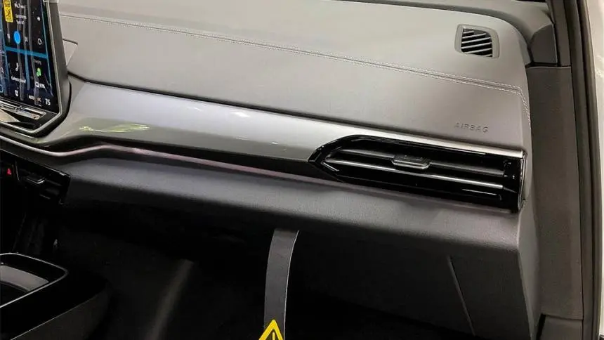 2025 Volkswagen ID.4 1V2WSPE81SC004585