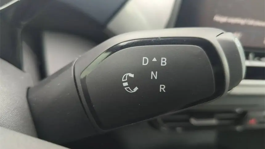 2025 Volkswagen ID.4 1V2WSPE8XSC001930
