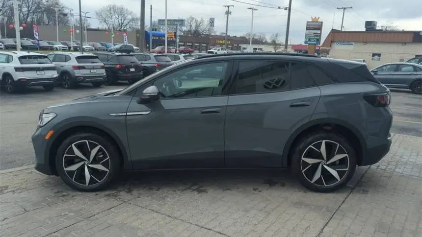 2025 Volkswagen ID.4 1V2WSPE8XSC001930