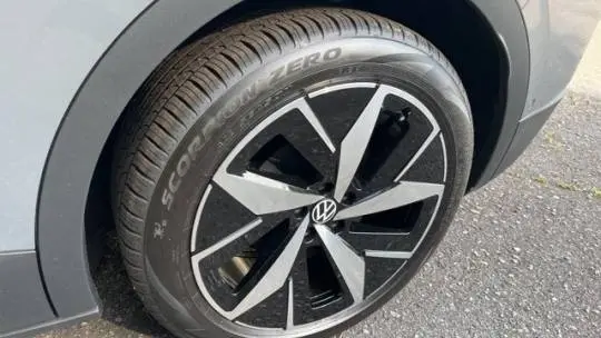 2025 Volkswagen ID.4 1V2VRPE87SC004582